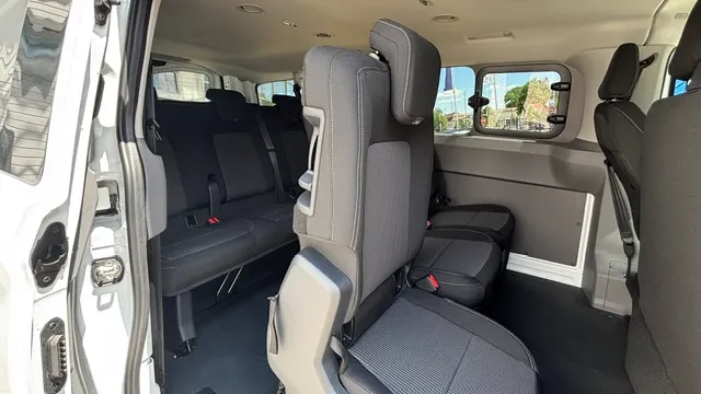 Obrázek Transporter Kombi 2,0 TDI 8AUT DR