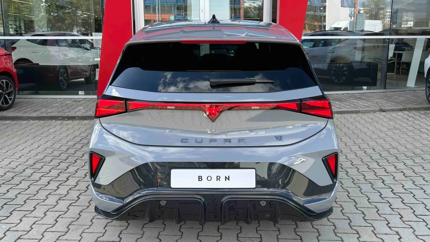 Obrázek Born VZ 79 kWh / 326k