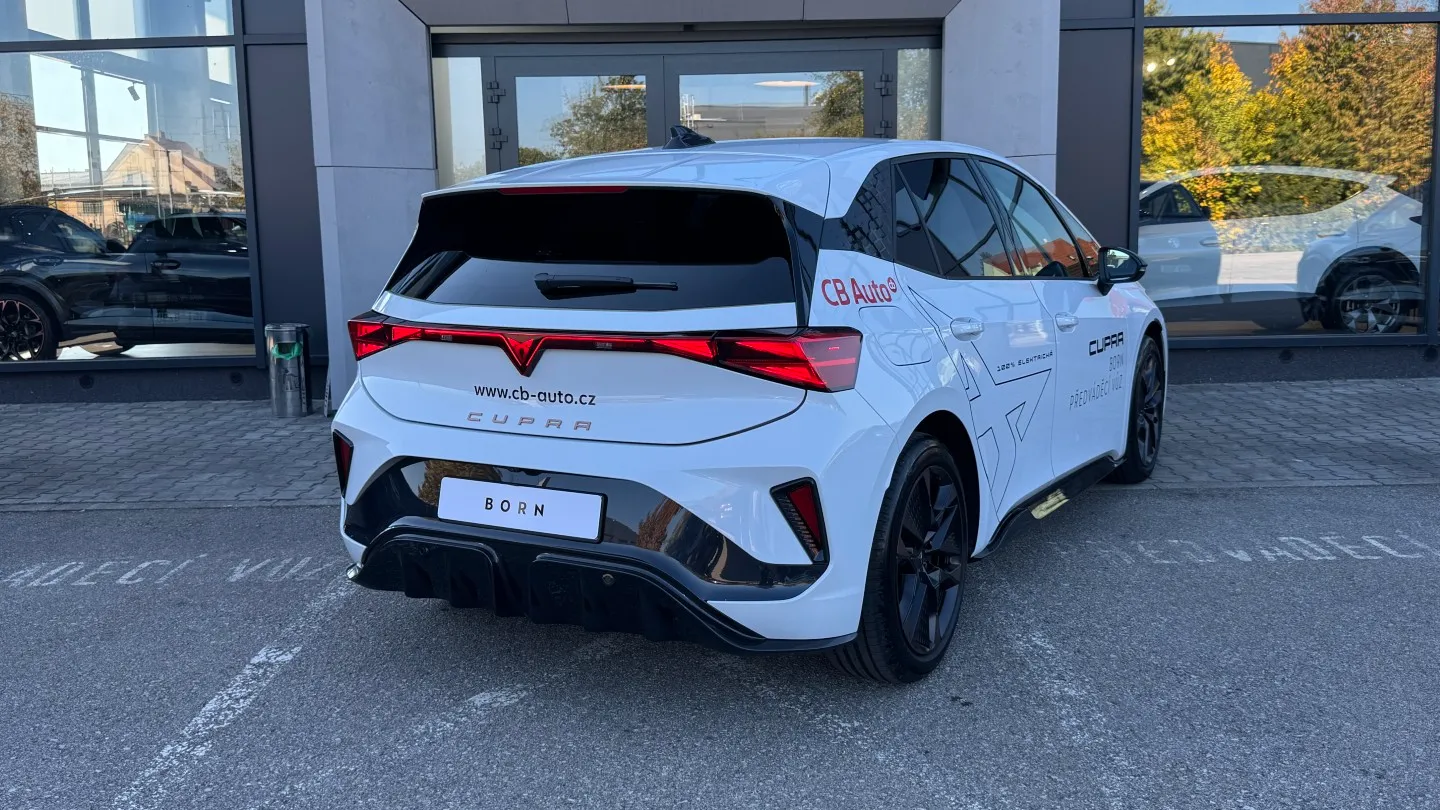 Obrázek Born 58 kWh / 190k