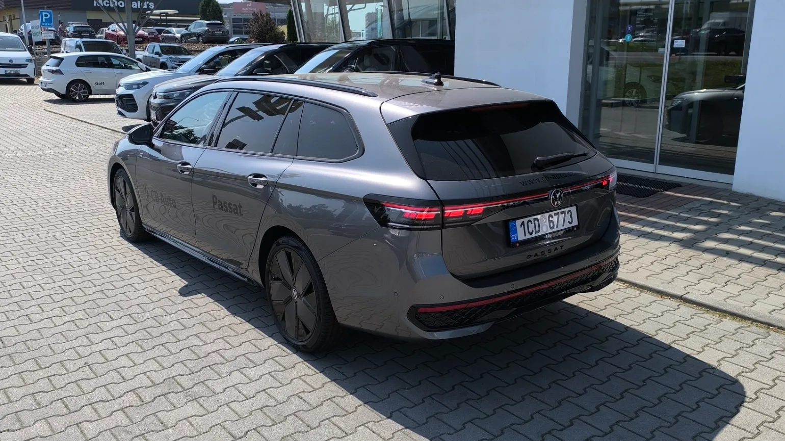 Obrázek Passat R-Line People 2,0 TDI 142 kW 4MOT