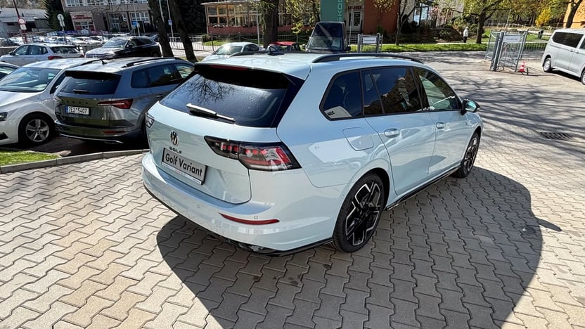 Obrázek Golf V. R-line People 1,5 eTSI 7DSG mHEV