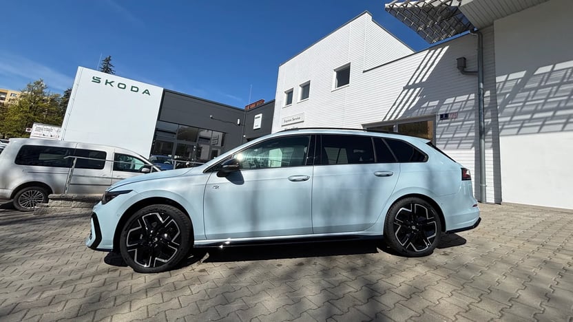 Obrázek Golf V. R-line People 1,5 eTSI 7DSG mHEV