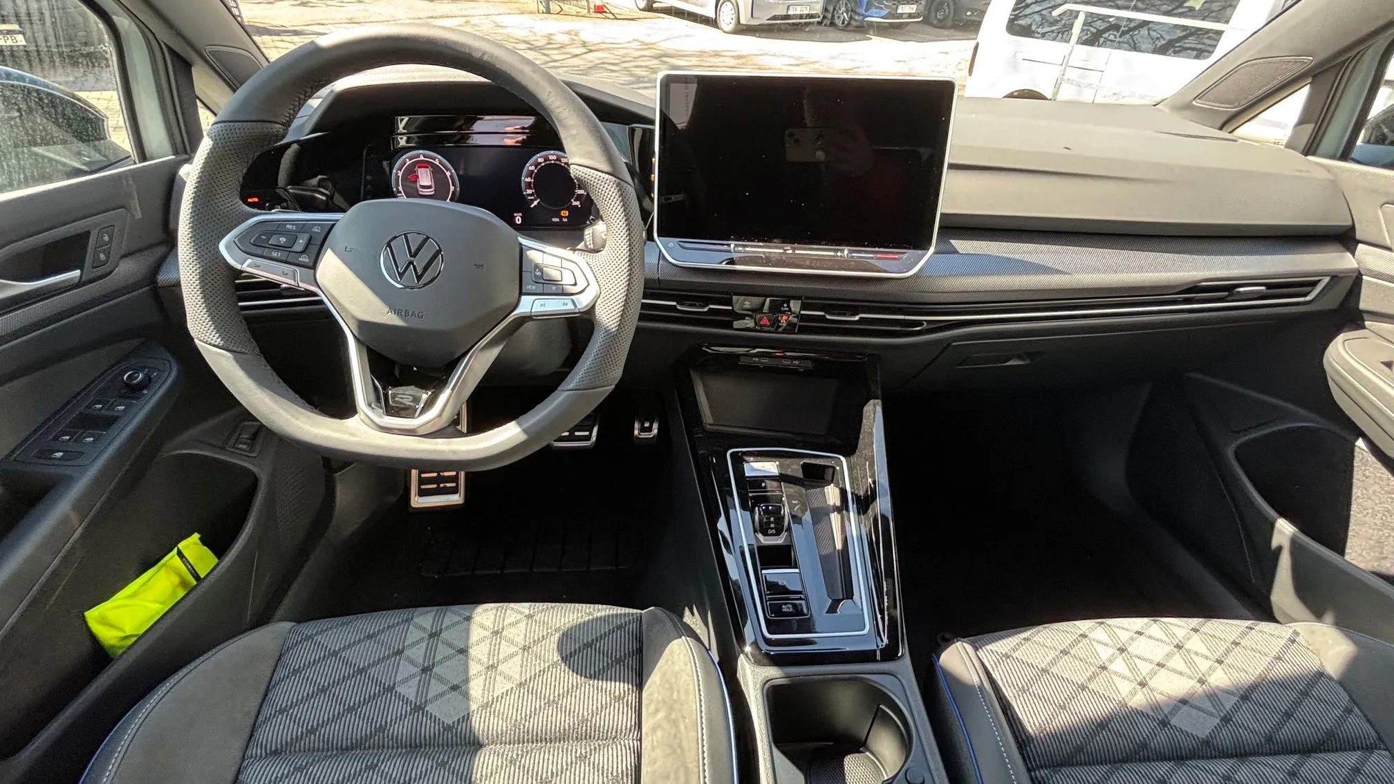 Obrázek Golf V. R-line People 1,5 eTSI 7DSG mHEV