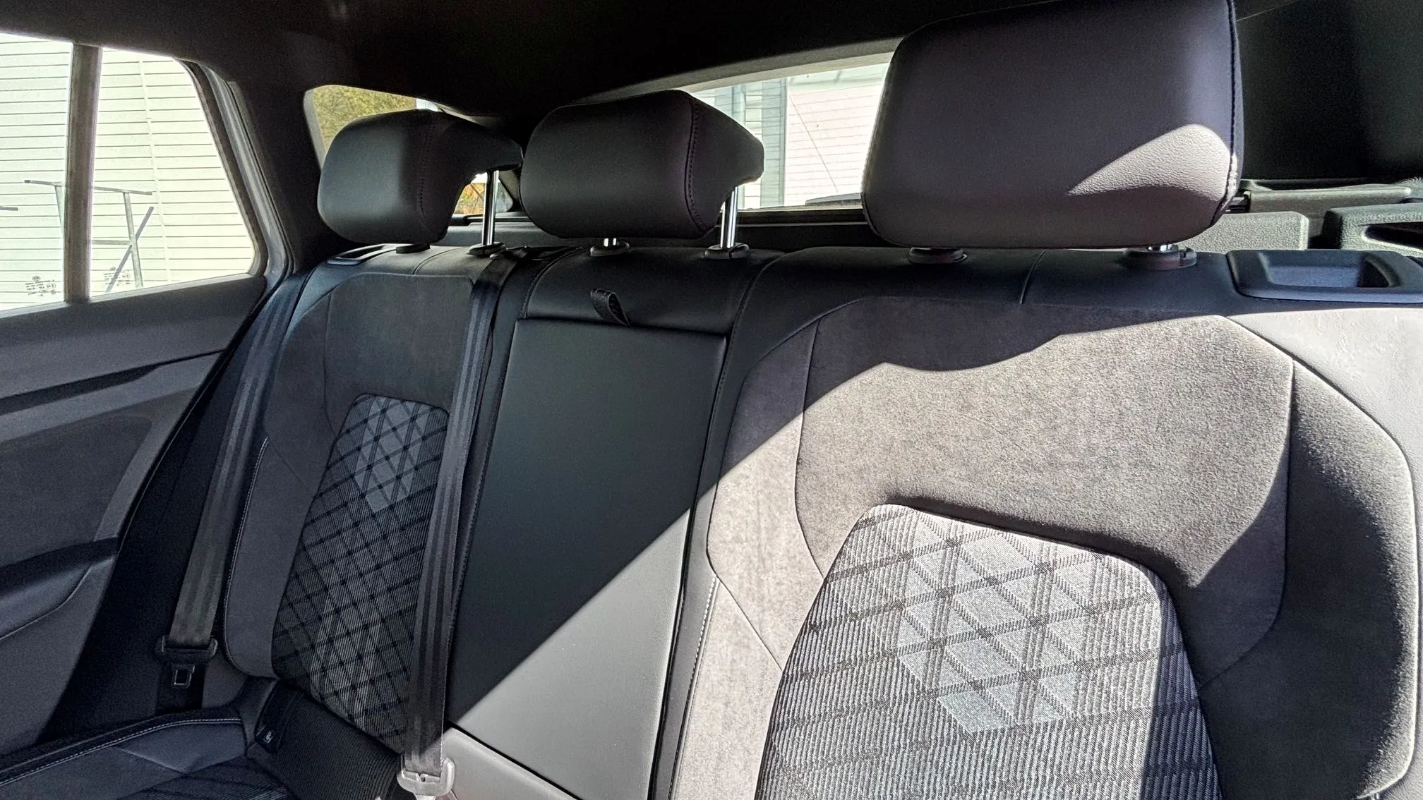 Obrázek Golf V. R-line People 1,5 eTSI 7DSG mHEV