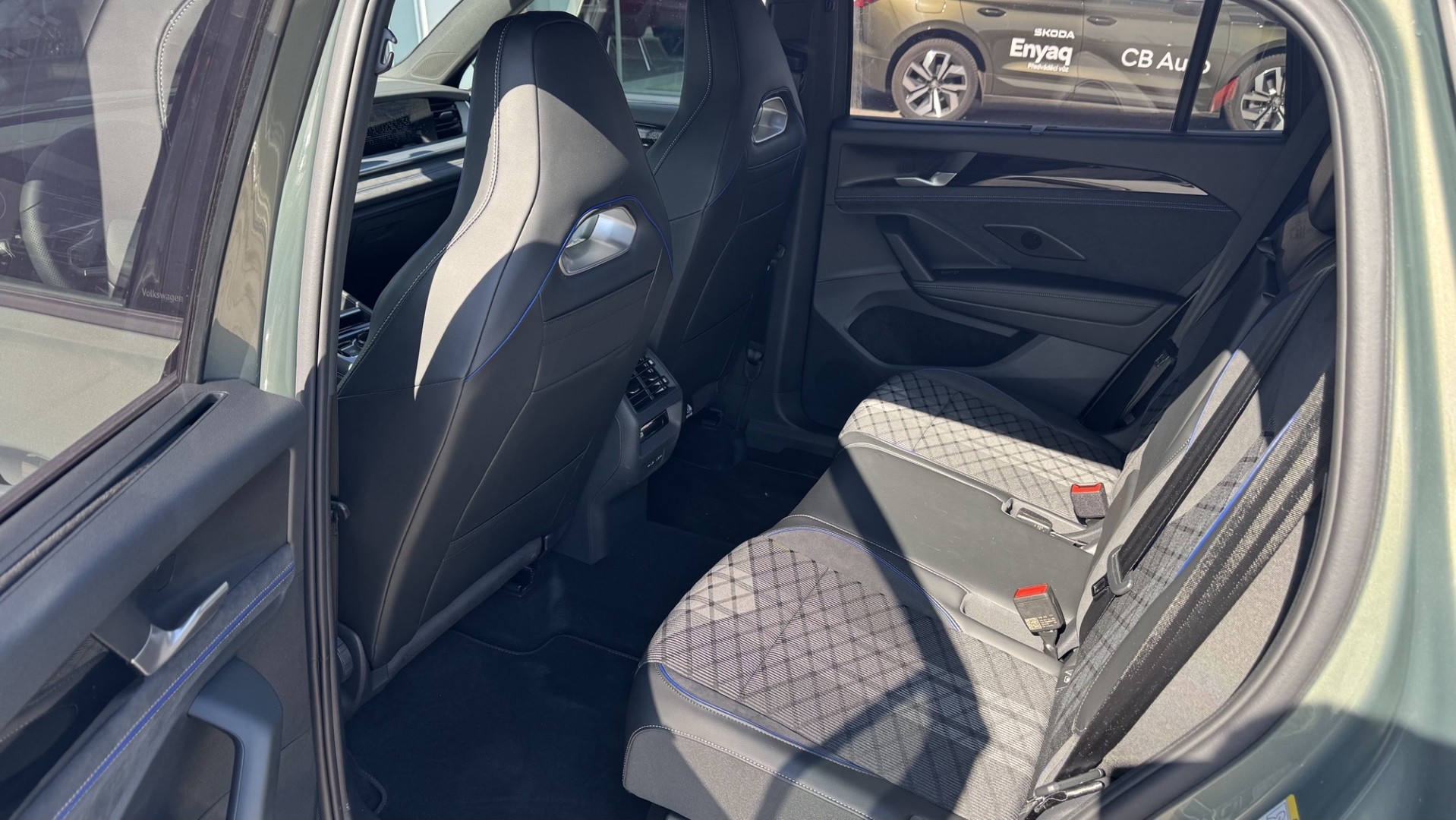 Obrázek Tayron R-Line People 2,0 TDI 142 kW 4MOT