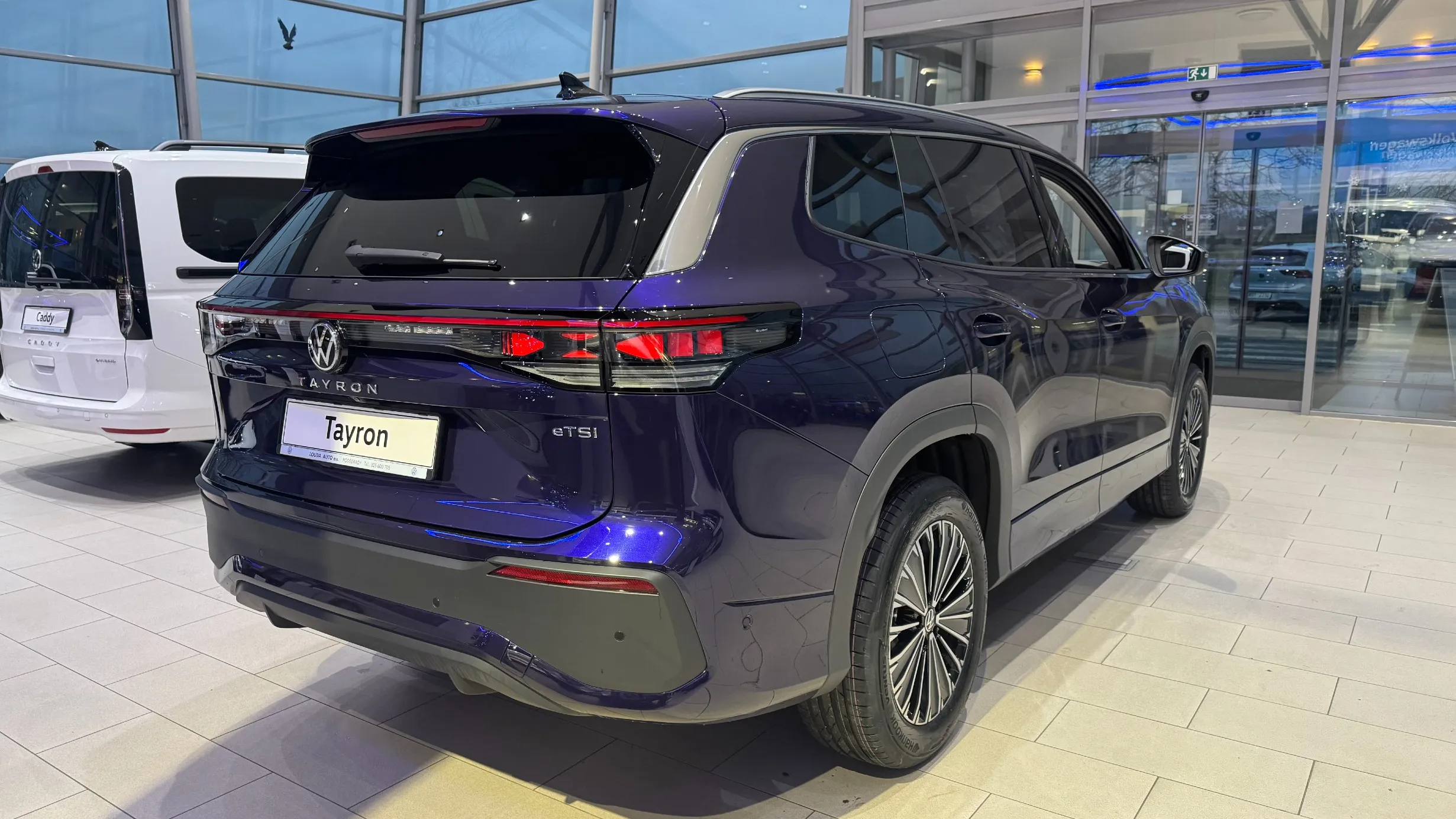 Obrázek Tayron People 1,5 eTSI 110 kW mHEV