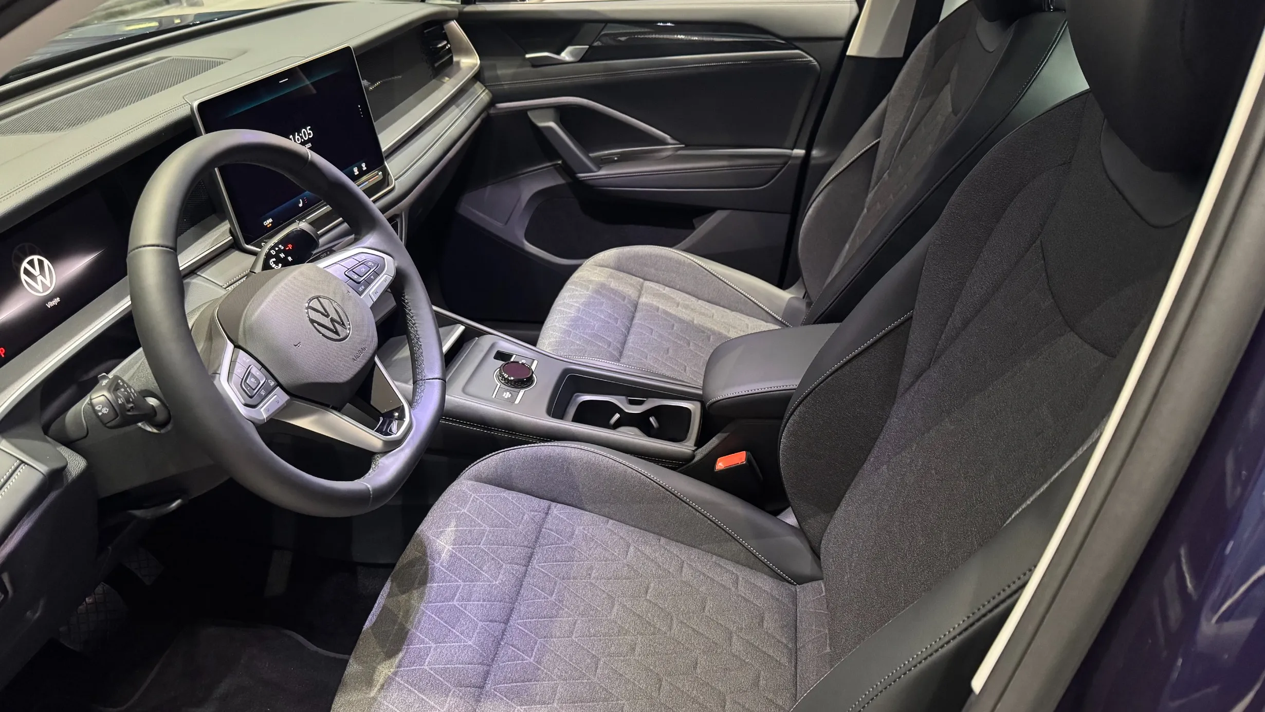 Obrázek Tayron People 1,5 eTSI 110 kW mHEV