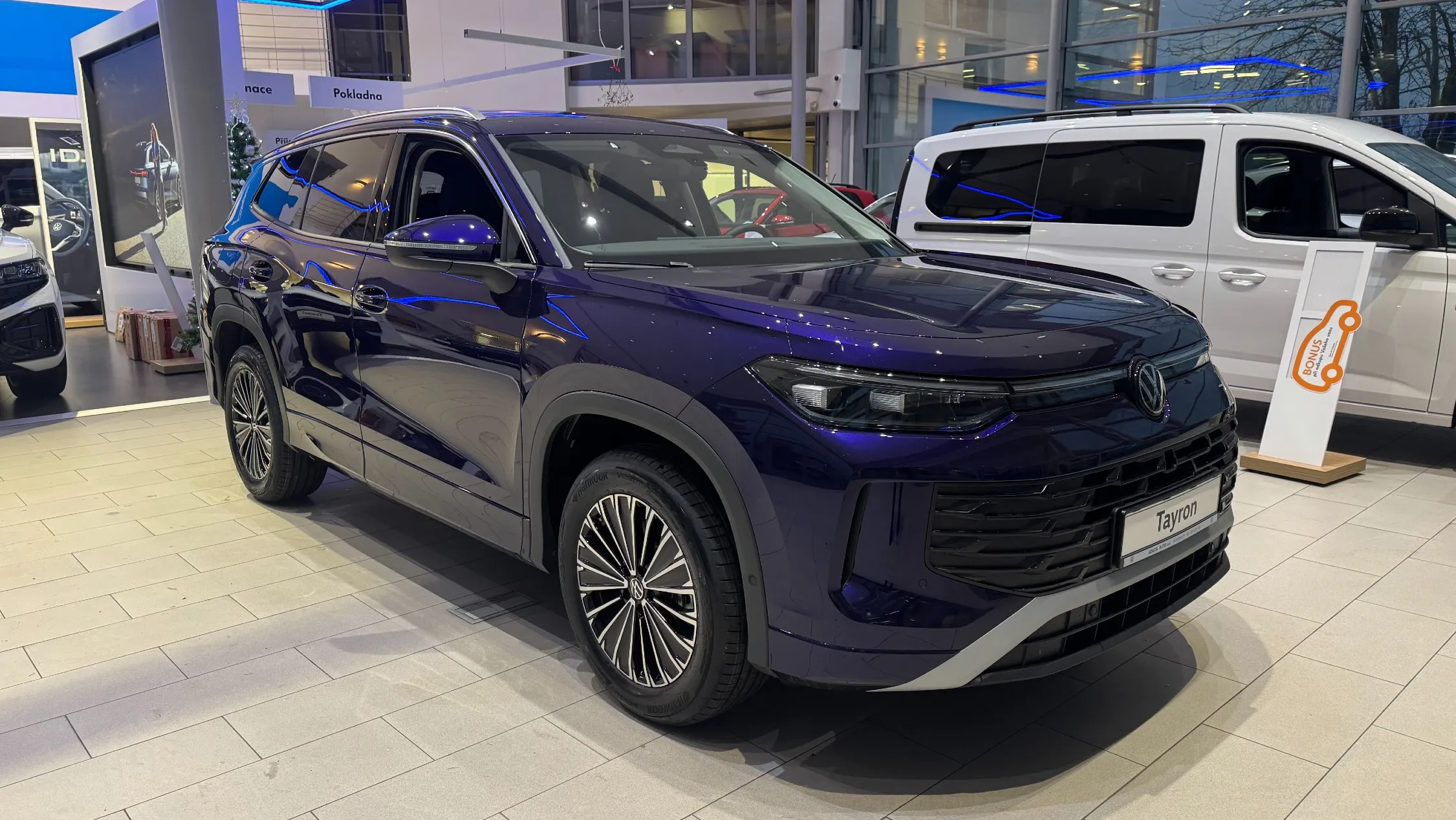 Obrázek Tayron People 1,5 eTSI 110 kW mHEV