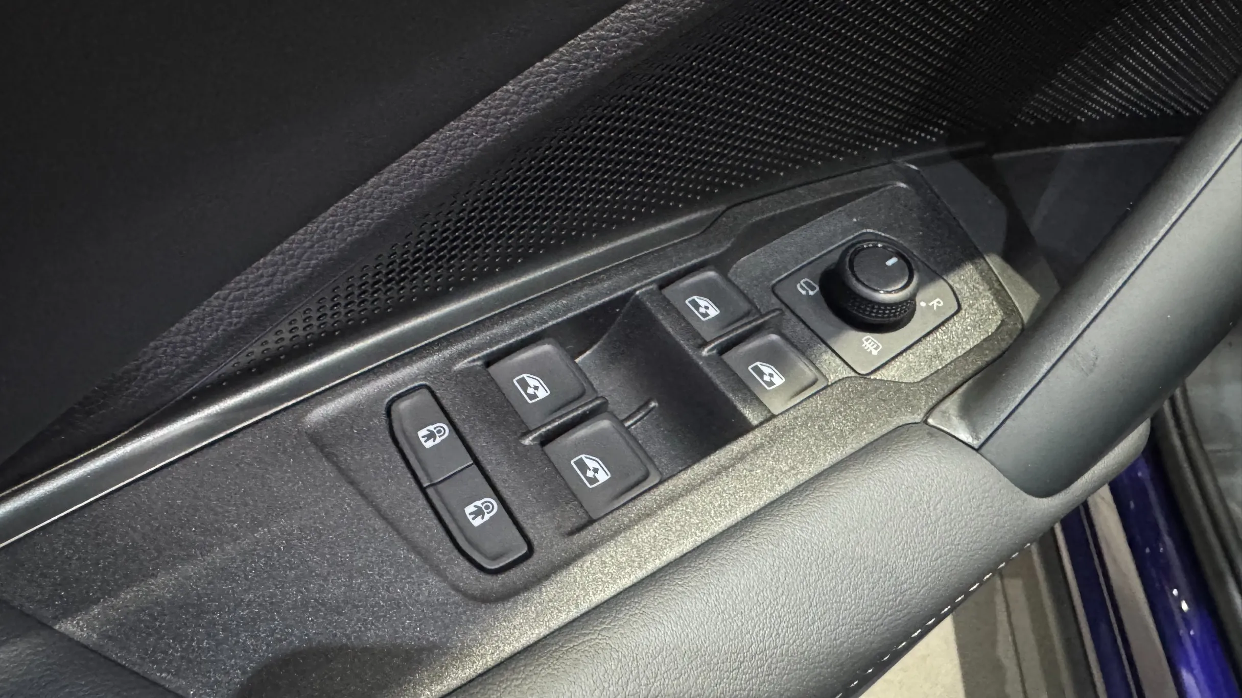 Obrázek Tayron People 1,5 eTSI 110 kW mHEV