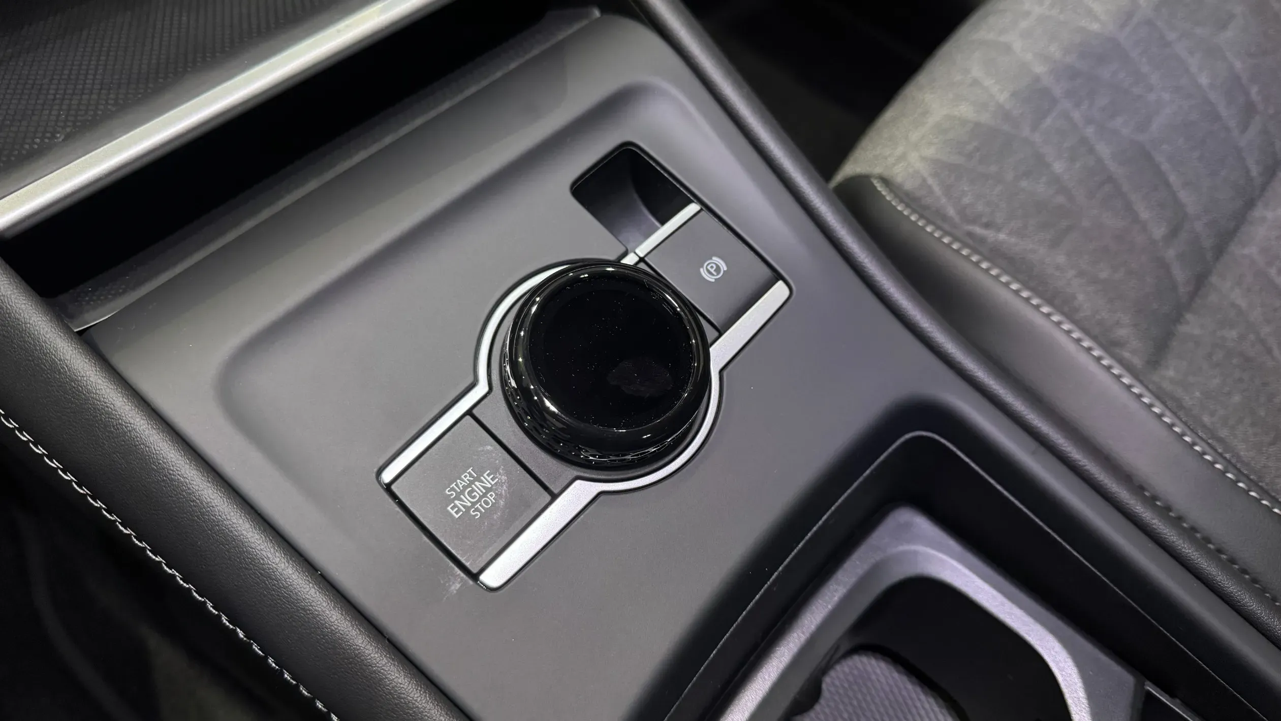 Obrázek Tayron People 1,5 eTSI 110 kW mHEV