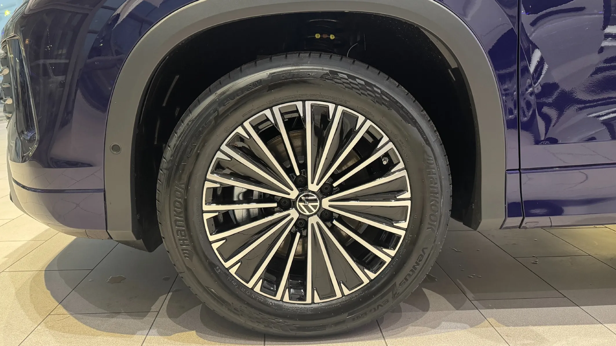 Obrázek Tayron People 1,5 eTSI 110 kW mHEV