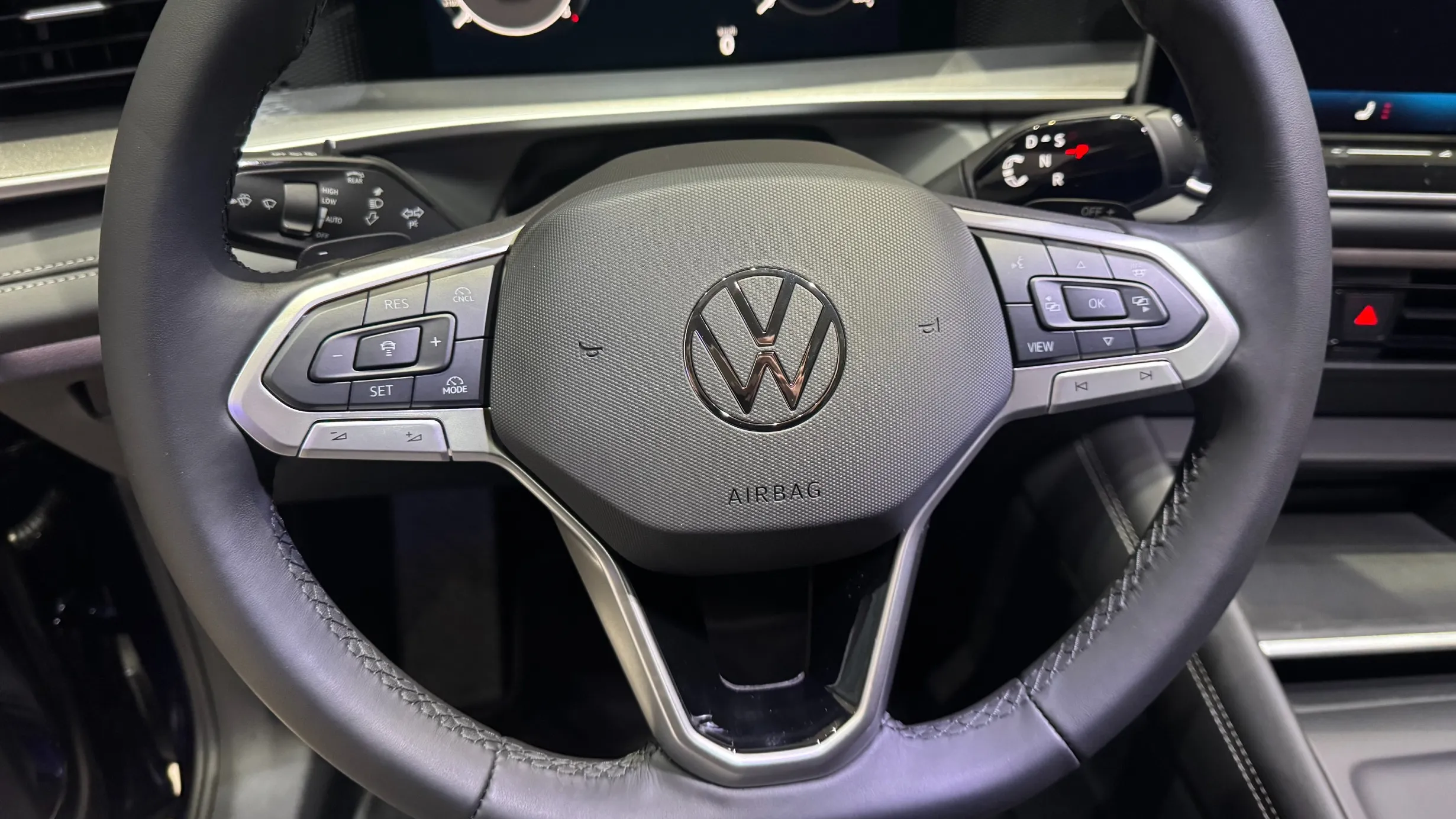 Obrázek Tayron People 1,5 eTSI 110 kW mHEV