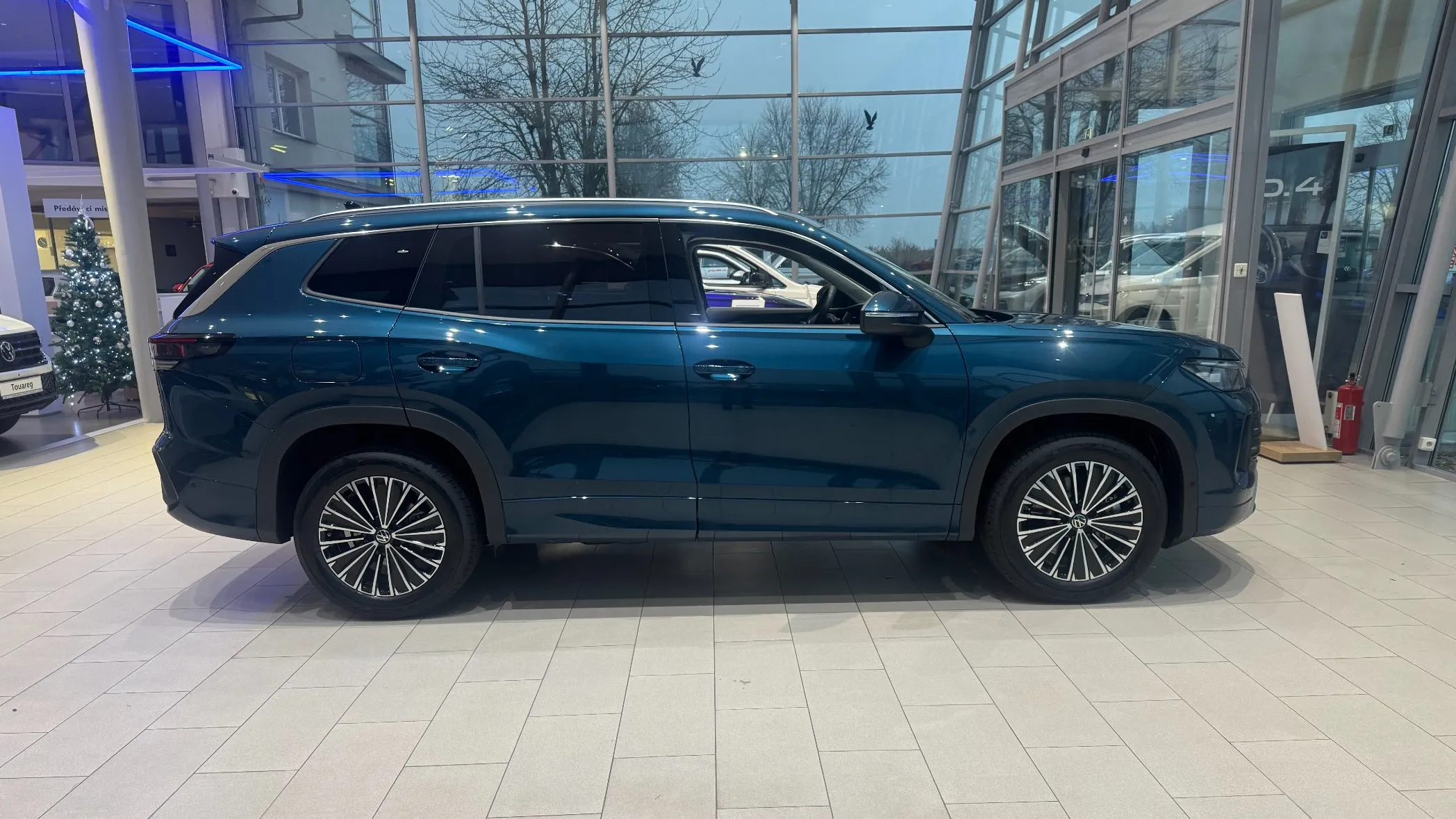 Obrázek Tayron People 1,5 eTSI 110 kW mHEV