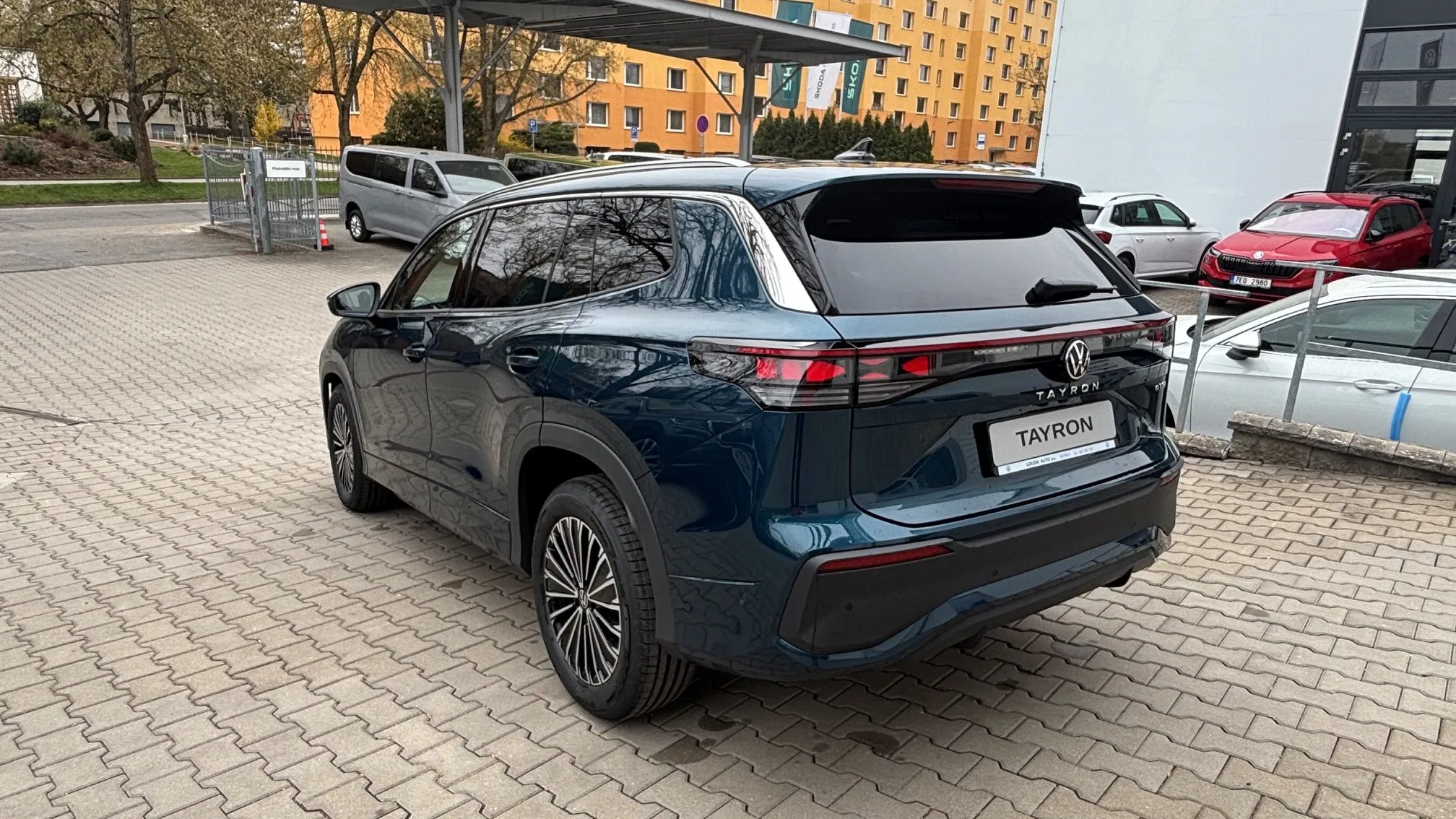 Obrázek Tayron People 1,5 eTSI 110 kW mHEV