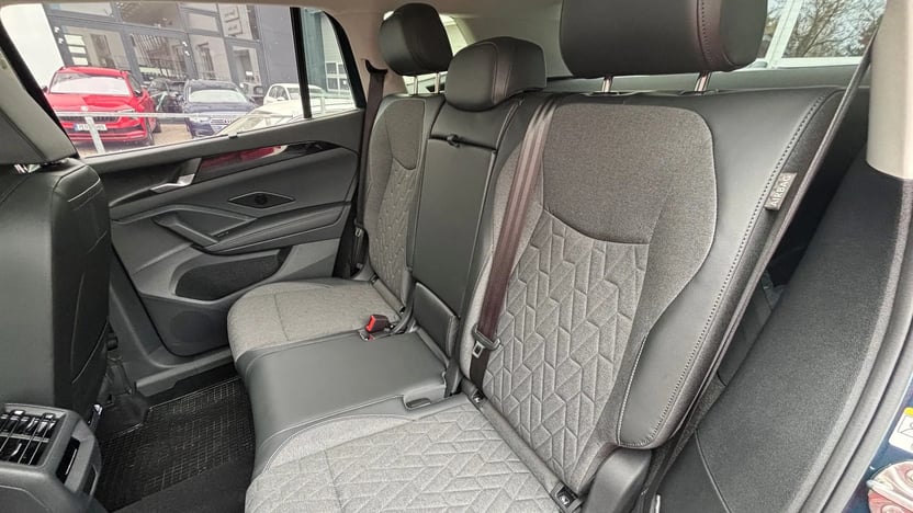 Obrázek Tayron People 1,5 eTSI 110 kW mHEV