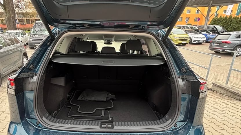 Obrázek Tayron People 1,5 eTSI 110 kW mHEV