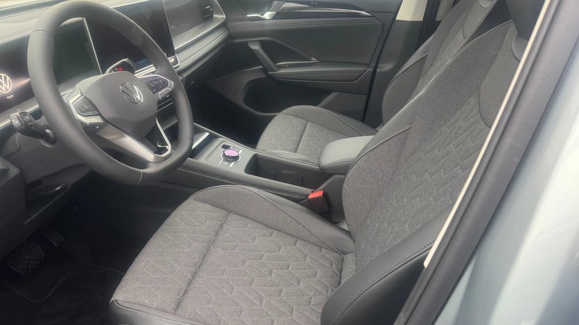 Obrázek Tayron People 1,5 eTSI 110 kW mHEV