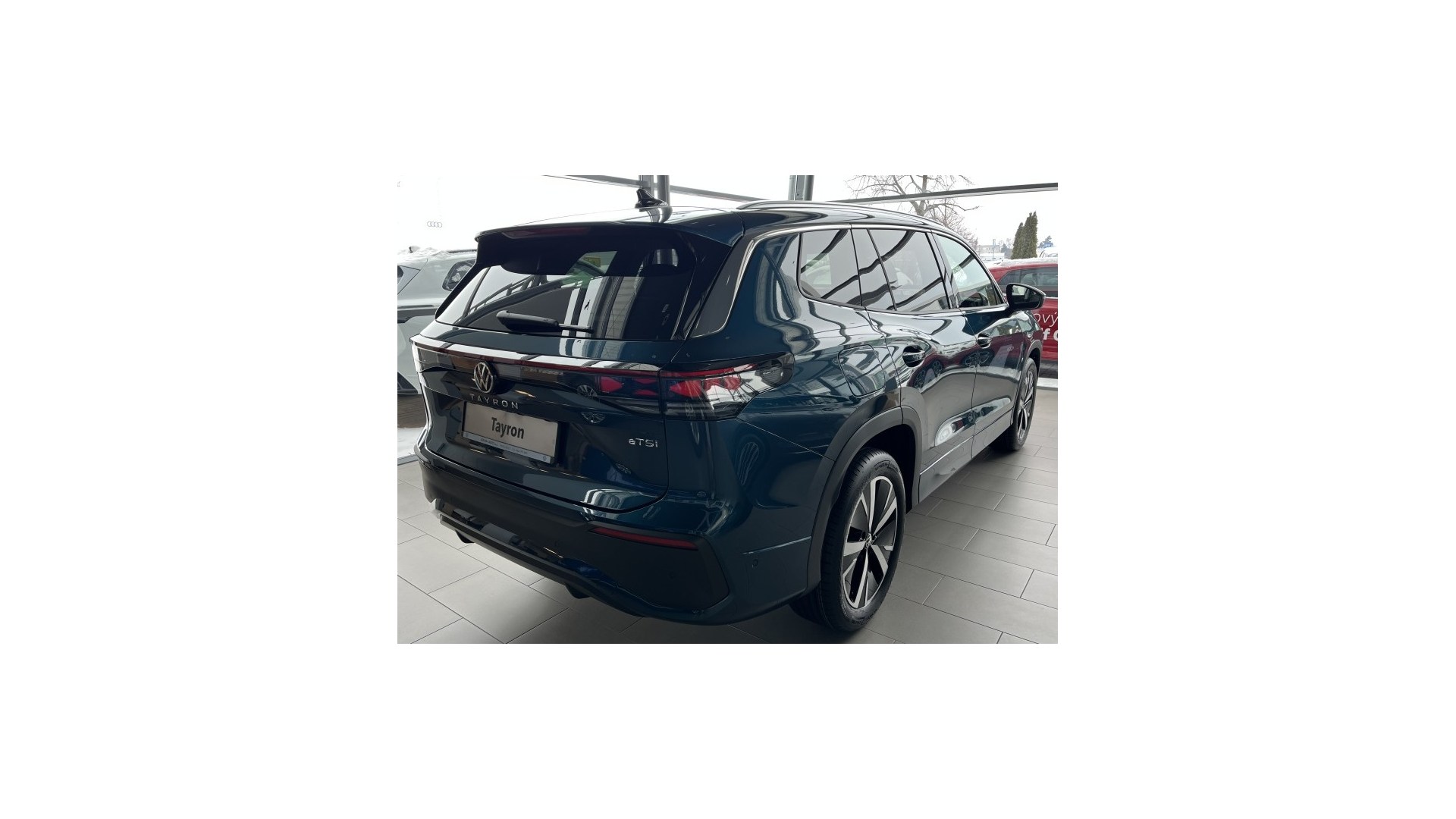 Obrázek Tayron People 1,5 eTSI 110 kW mHEV