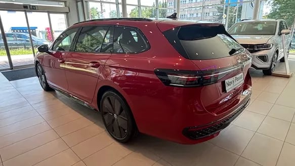 Obrázek Passat R-Line People 2,0 TSI 150 kW