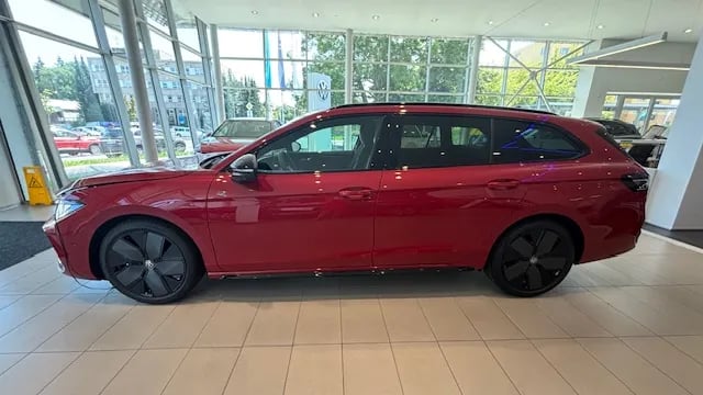 Obrázek Passat R-Line People 2,0 TSI 150 kW