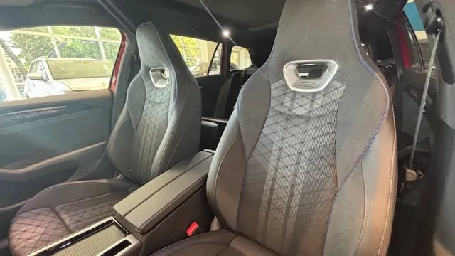 Obrázek Passat R-Line People 2,0 TSI 150 kW