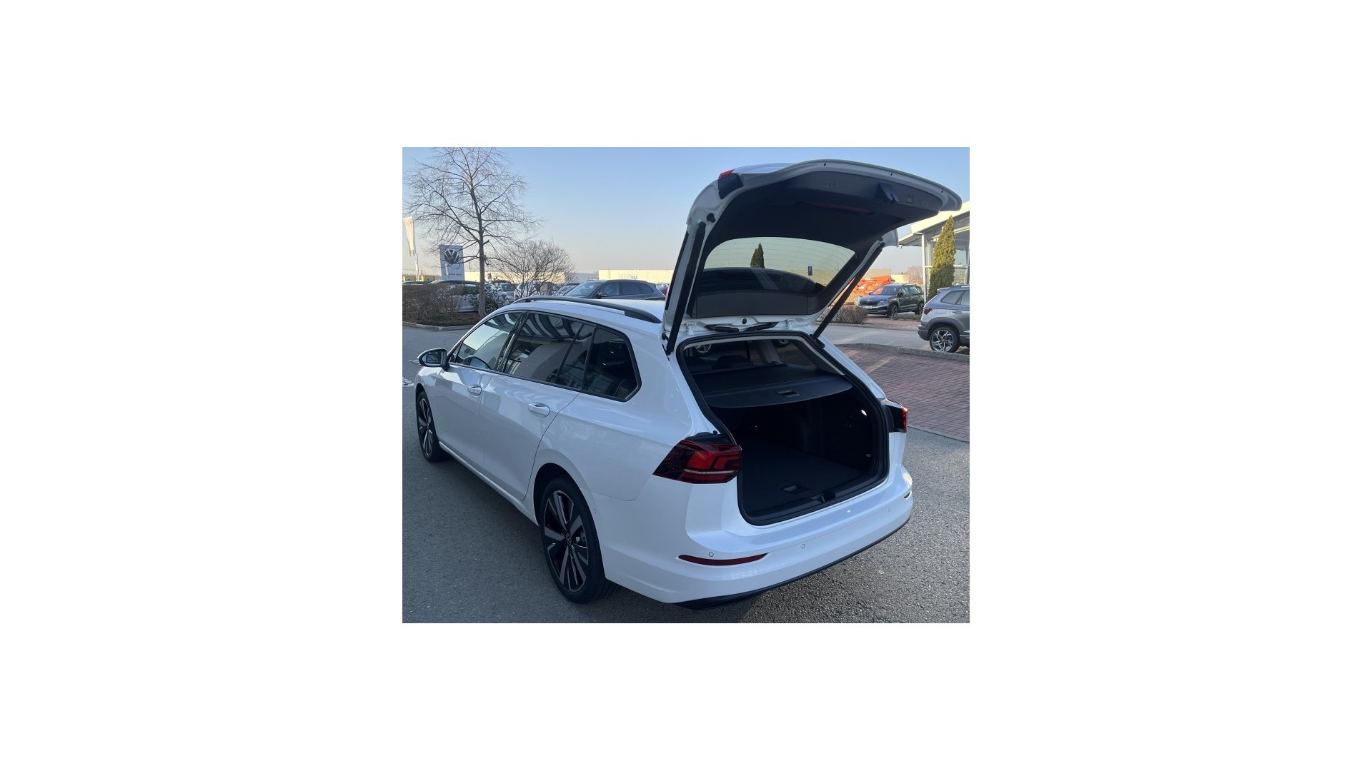 Obrázek Golf Variant People 1,5 eTSI 7DSG mHEV