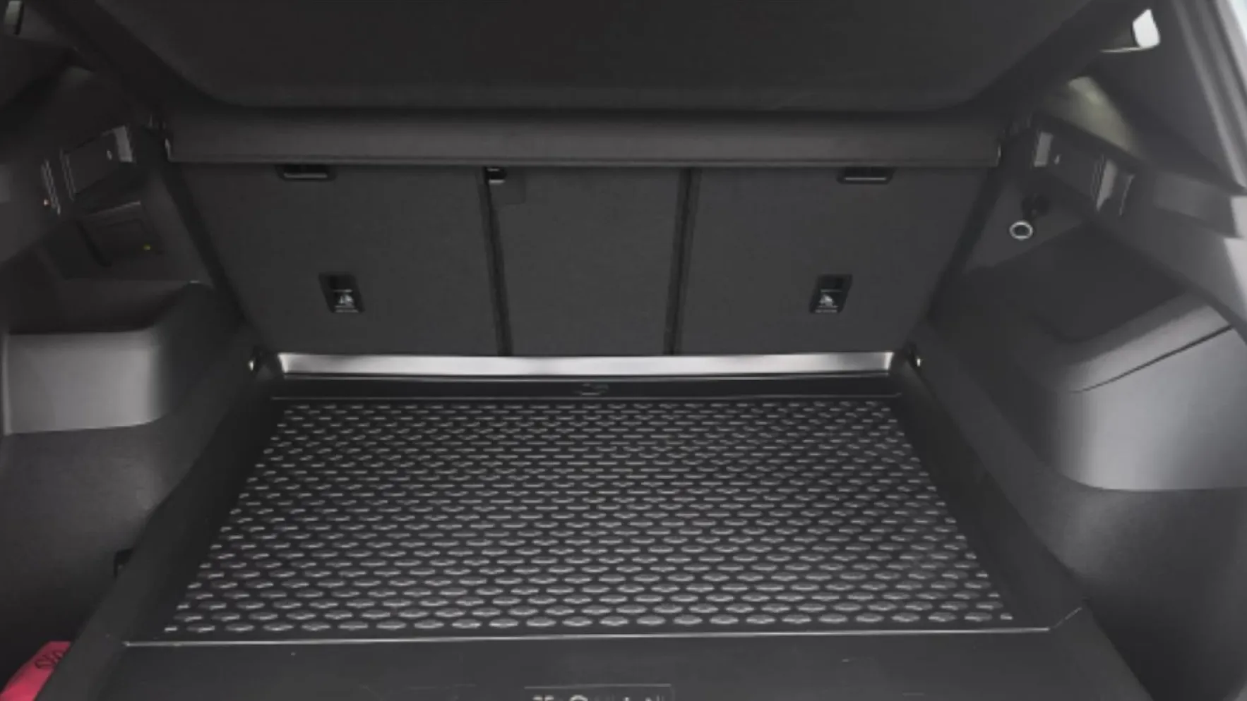 Obrázek Tiguan R-Line 1,5 eTSI 110 kW mHEV