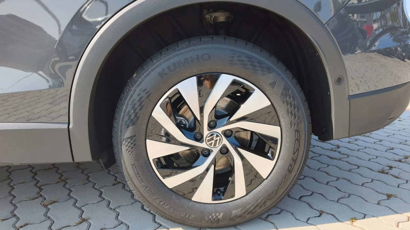 Obrázek Tiguan People 1,5 eTSI 96 kW mHEV