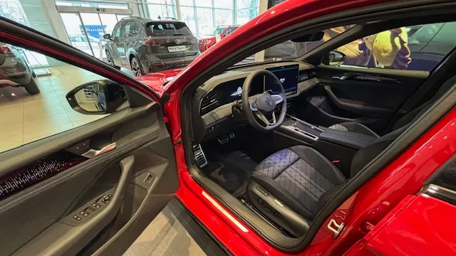 Obrázek Passat R-Line People 2,0 TSI 150 kW