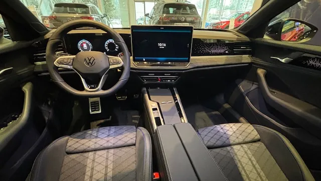 Obrázek Passat R-Line People 2,0 TSI 150 kW