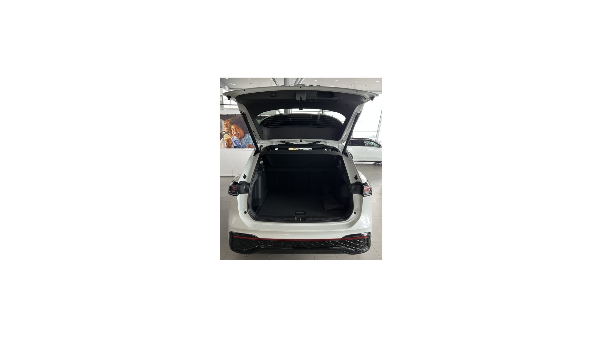 Obrázek Tiguan R-Line People 150 kW eHybrid