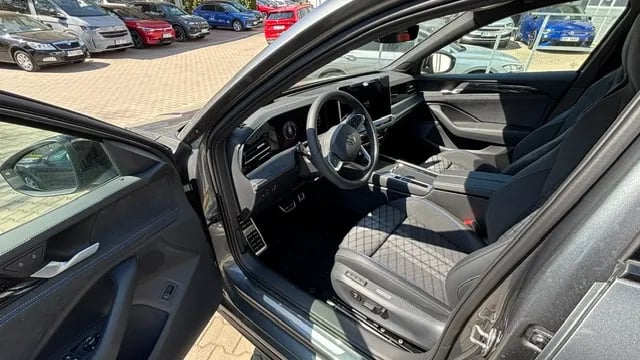 Obrázek Passat R-Line People 2,0 TDI 142 kW 4MOT