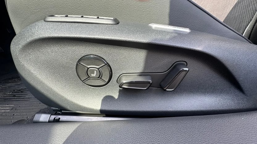 Obrázek Passat Elegance 2,0 TDI 110 kW
