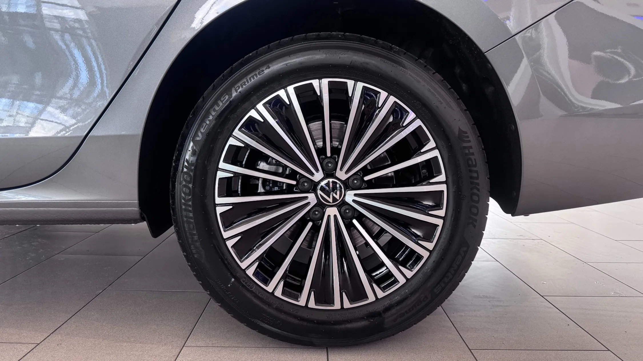 Obrázek Passat Elegance 2,0 TDI 142 kW 4MOT