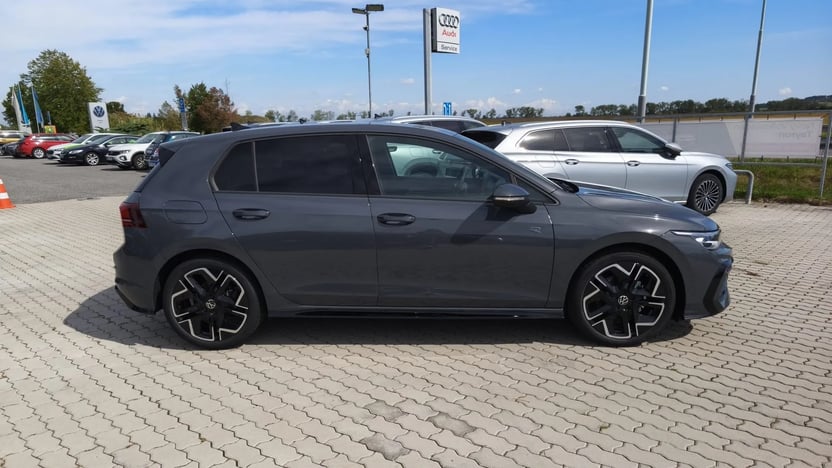 Obrázek Golf R-Line People 1,5 eTSI 7DSG mHEV