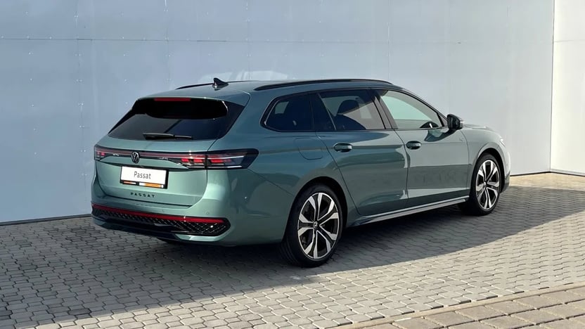 Obrázek Passat R-Line Family 2,0 TSI 150 kW