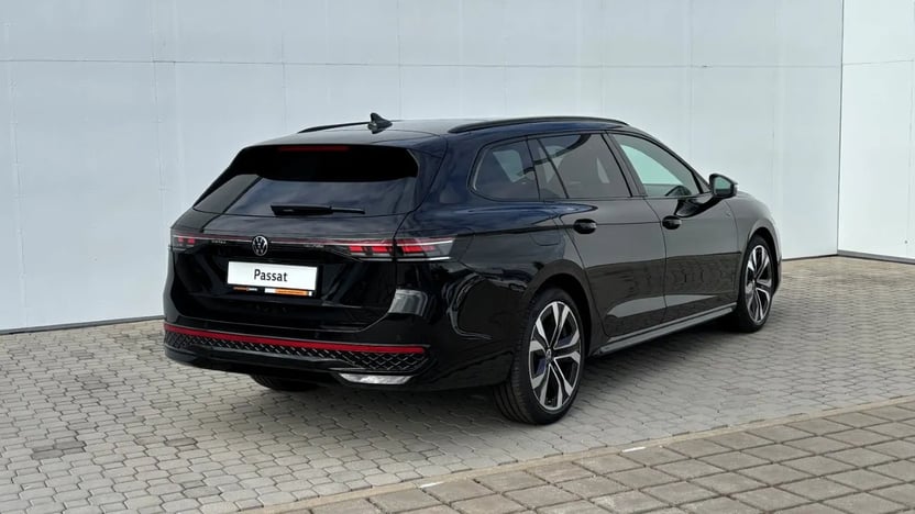 Obrázek Passat R-Line Family 2,0 TDI 110 kW