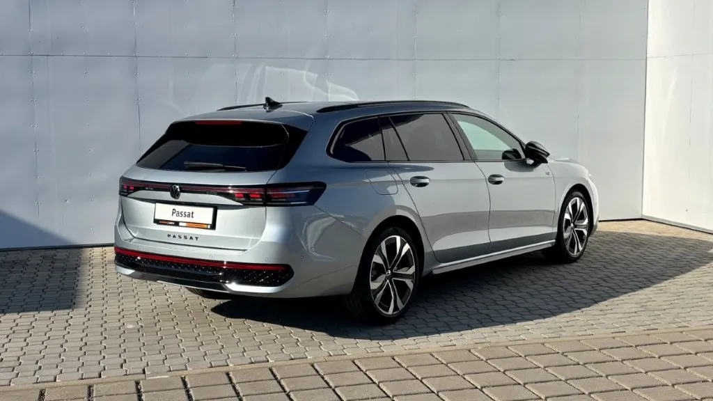 Obrázek Passat R-Line Family 2,0 TDI 110 kW