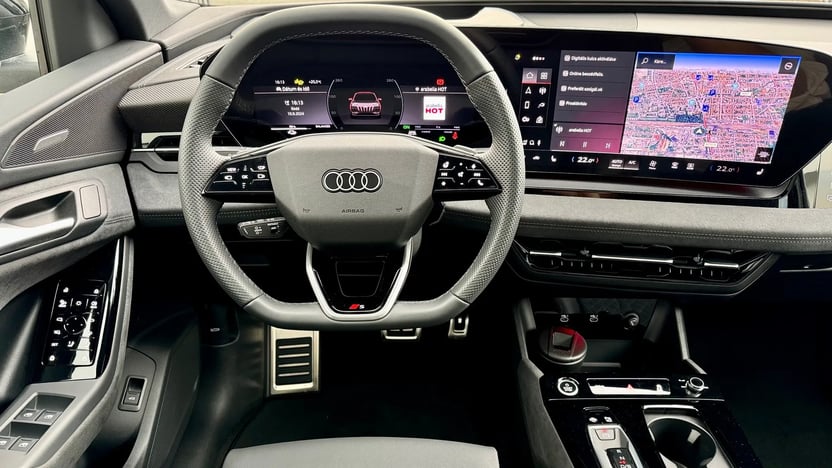 Q6 e-tron quattro képe