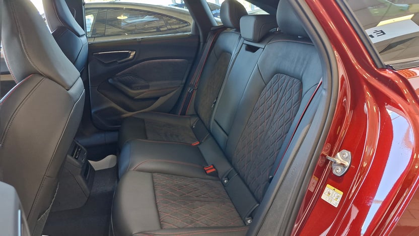 A5 Avant 40 TFSI quattro S tronic képe