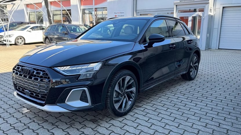 A3 allstreet 35 TFSI S tronic Business képe