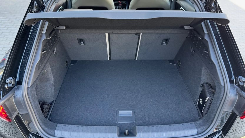 A3 allstreet 35 TFSI S tronic Business képe