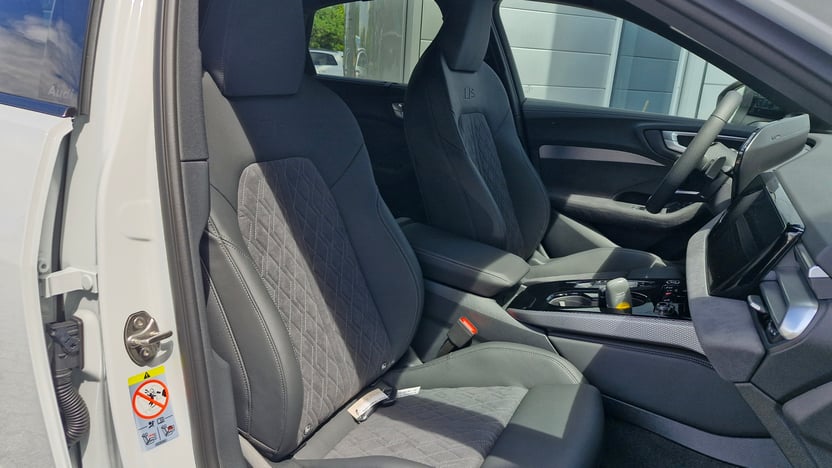 A5 Limousine 40 TFSI S tronic Business képe