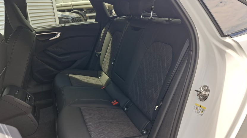 A5 Limousine 40 TFSI S tronic Business képe
