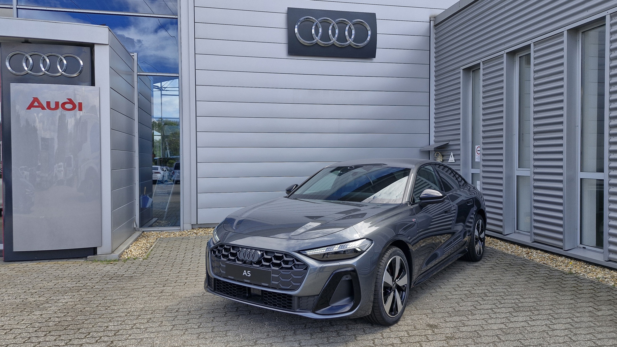 A5 Limousine 40 TDI qu. S tr. Business képe
