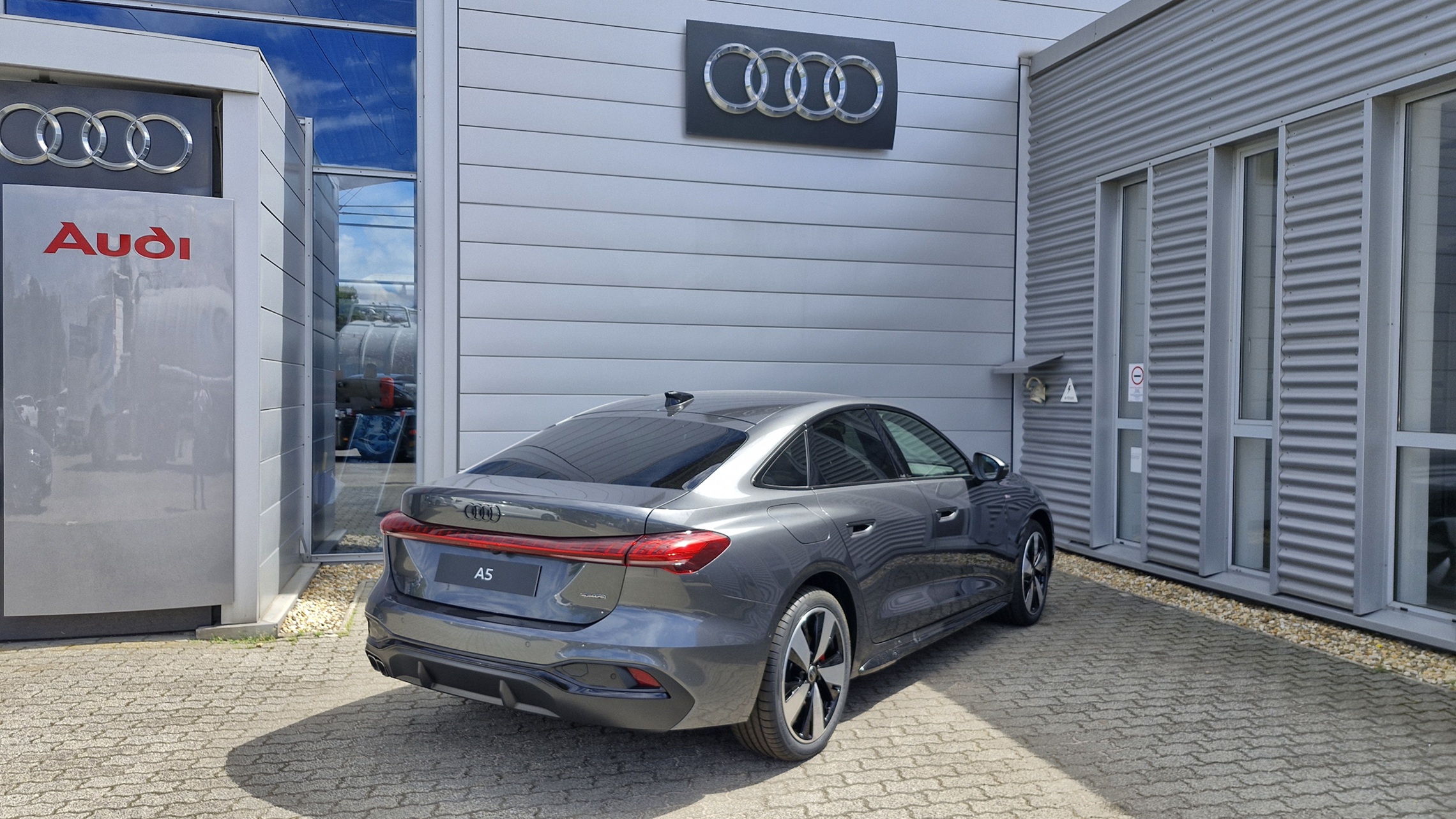 A5 Limousine 40 TDI qu. S tr. Business képe