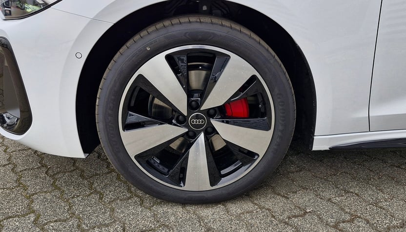 A5 Avant 40 TFSI S tronic Business képe