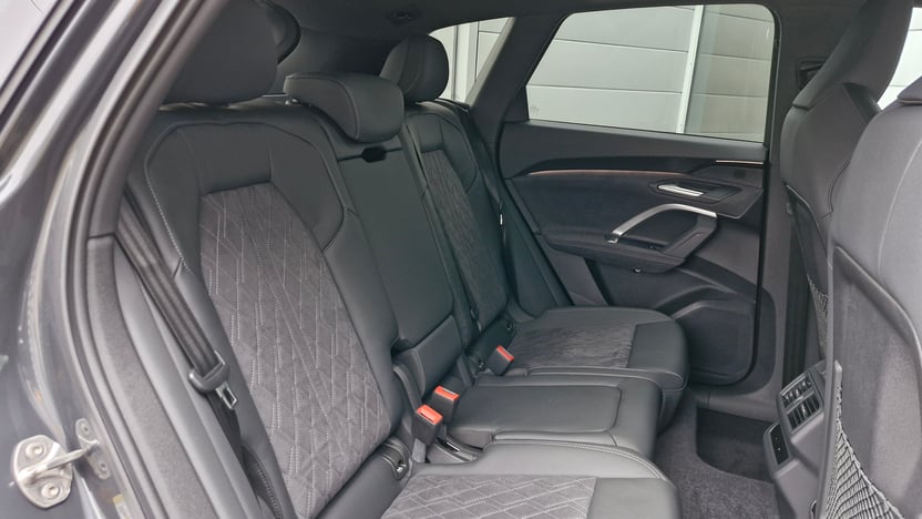 Q5 40 TDI quattro S tronic Business képe