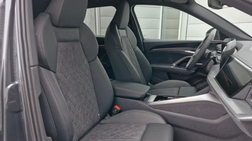 Q5 40 TDI quattro S tronic Business képe