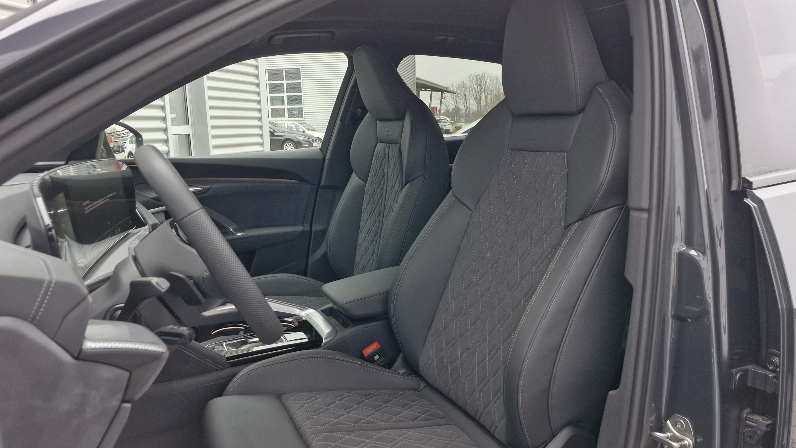 Q5 40 TDI quattro S tronic Business képe